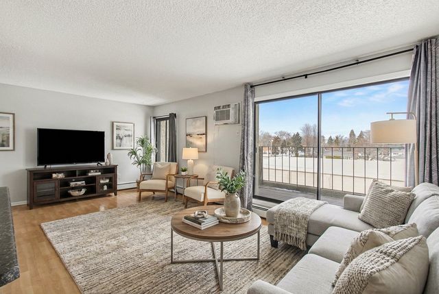 4110 Rahn Road 201, Eagan, MN 55122