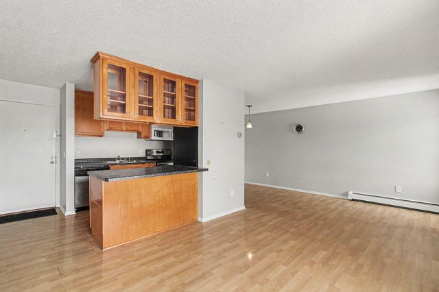 4110 Rahn Road 201, Eagan, MN 55122