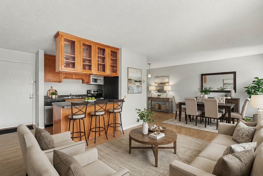 4110 Rahn Road 201, Eagan, MN 55122