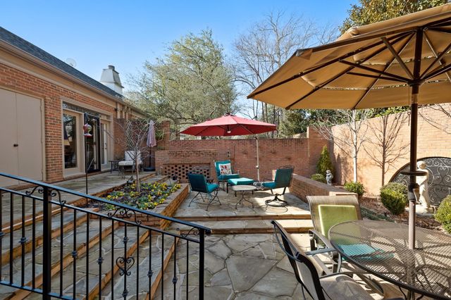 4050 Baronne Way Unit 34, Memphis, TN 38117