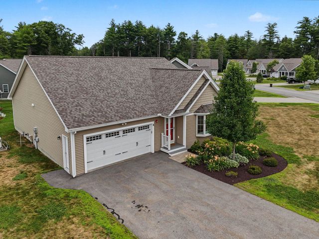 4 James Circle, Brentwood, NH 03833