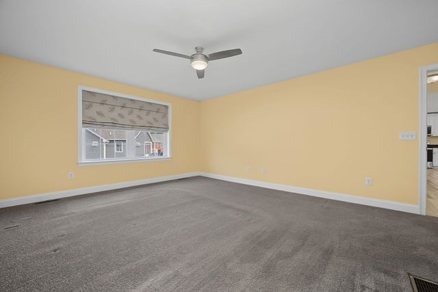 4 James Circle, Brentwood, NH 03833