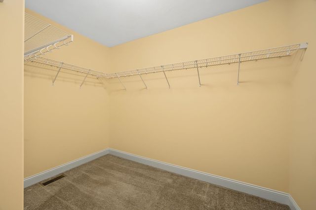 4 James Circle, Brentwood, NH 03833