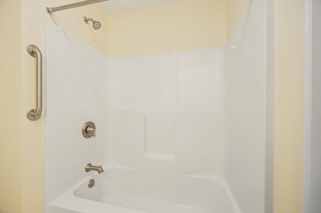 4 James Circle, Brentwood, NH 03833