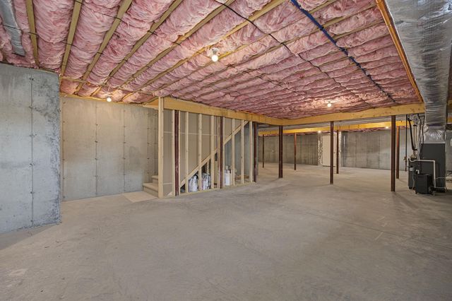 4 James Circle, Brentwood, NH 03833