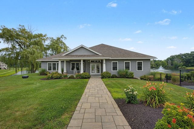 4 James Circle, Brentwood, NH 03833