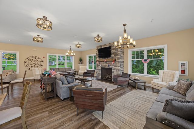 4 James Circle, Brentwood, NH 03833