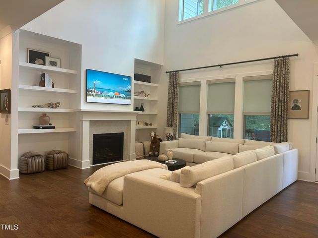 127 Sanderway Drive, Chapel Hill, NC 27516