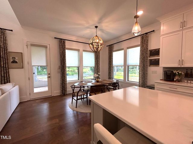 127 Sanderway Drive, Chapel Hill, NC 27516