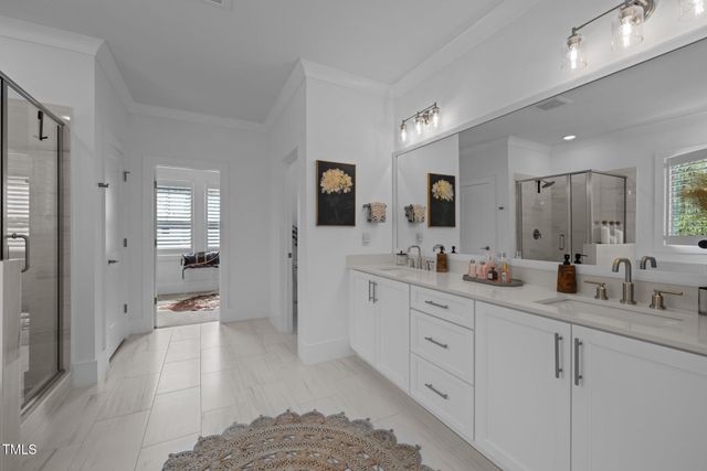 127 Sanderway Drive, Chapel Hill, NC 27516