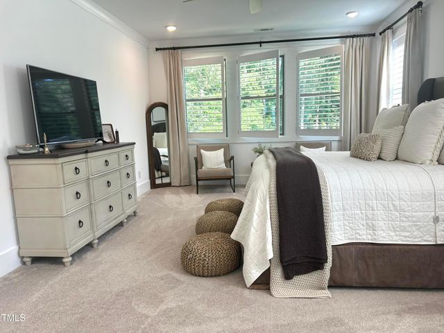 127 Sanderway Drive, Chapel Hill, NC 27516