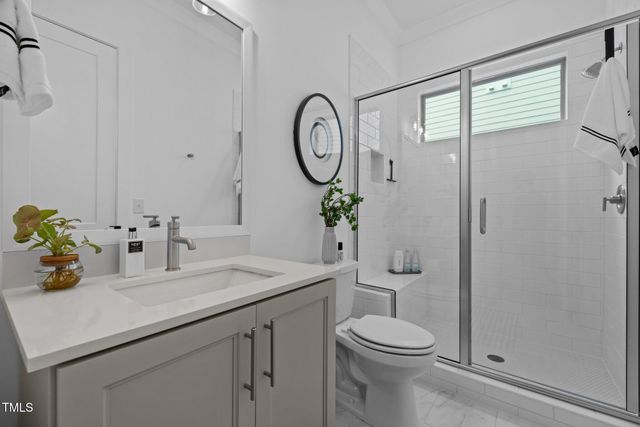 127 Sanderway Drive, Chapel Hill, NC 27516