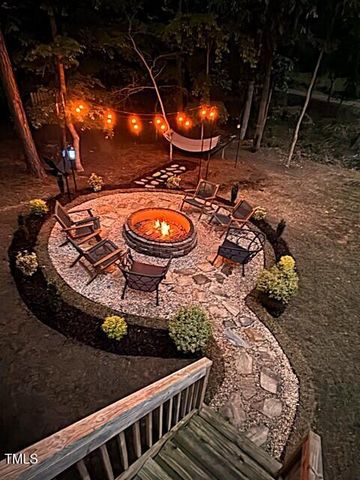 127 Sanderway Drive, Chapel Hill, NC 27516