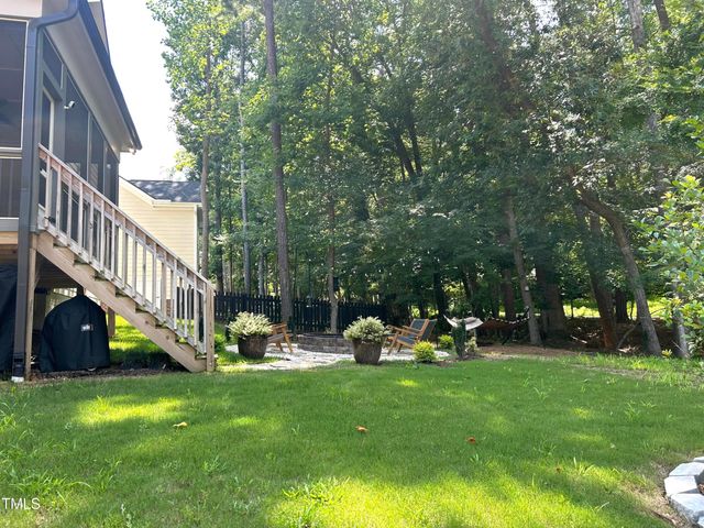 127 Sanderway Drive, Chapel Hill, NC 27516