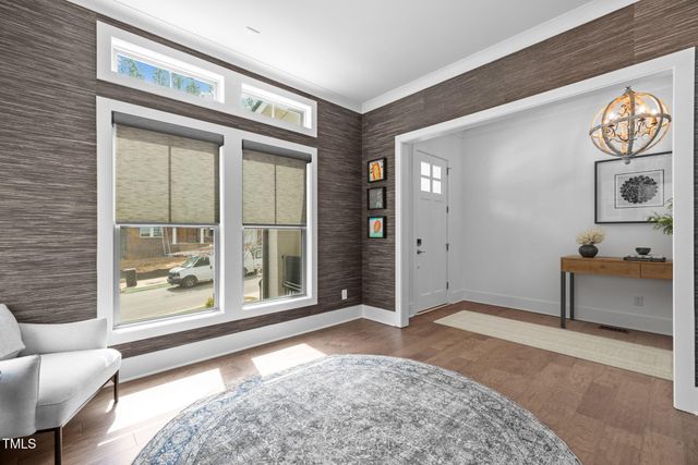 127 Sanderway Drive, Chapel Hill, NC 27516