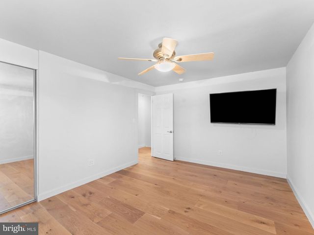 27 RANDY RD, Glendora, NJ 08029