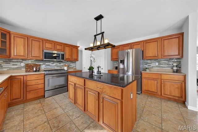 5180 Romaine Spring Drive, Fenton, MO 63026