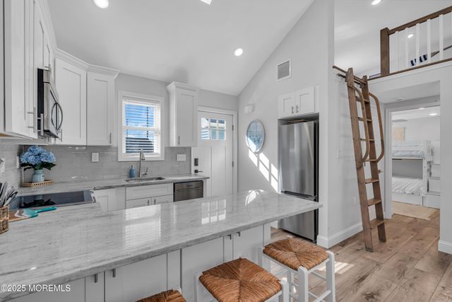 101 W Cove Way, Lavallette, NJ 08735