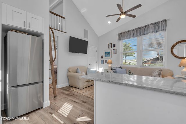 101 W Cove Way, Lavallette, NJ 08735