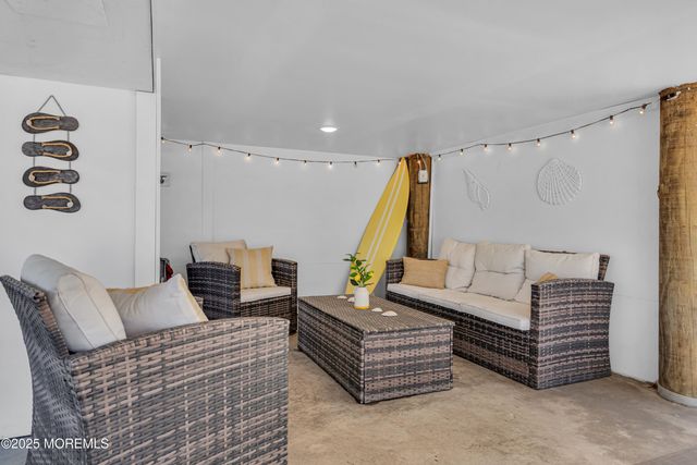 101 W Cove Way, Lavallette, NJ 08735