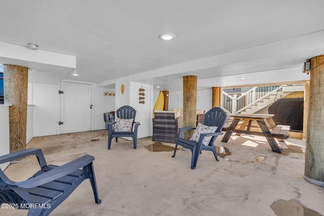 101 W Cove Way, Lavallette, NJ 08735