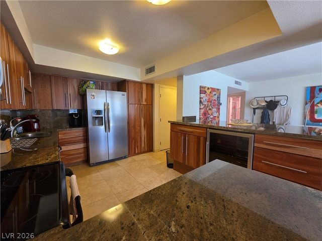 205 East HARMON Avenue 909, Las Vegas, NV 89169