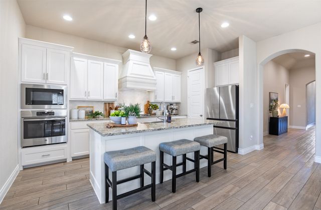 8620 Holliday Creek Way, Mckinney, TX 75071