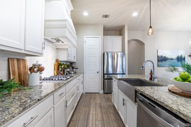 8620 Holliday Creek Way, Mckinney, TX 75071