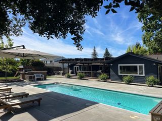 1038 Lorraine Dr, Napa, CA 94558