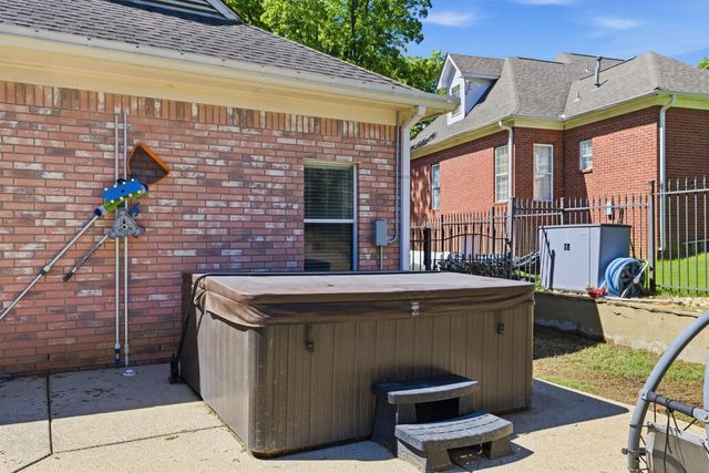 9650 WHITE SPRUCE DR, Lakeland, TN 38002