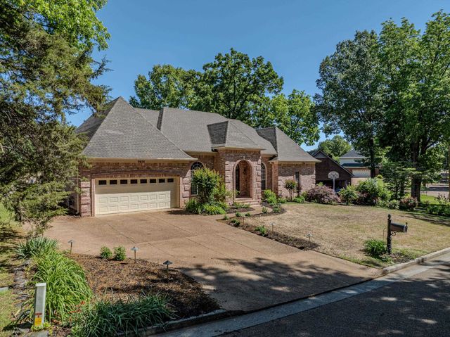 9650 WHITE SPRUCE DR, Lakeland, TN 38002