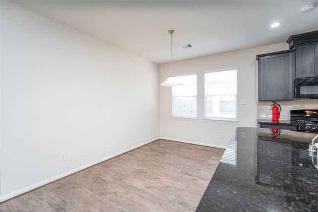 14215 Campo Vista Dr, Houston, TX 77083