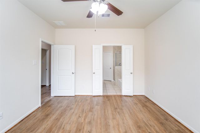 14215 Campo Vista Dr, Houston, TX 77083