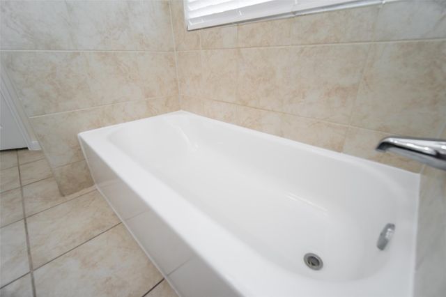 14215 Campo Vista Dr, Houston, TX 77083
