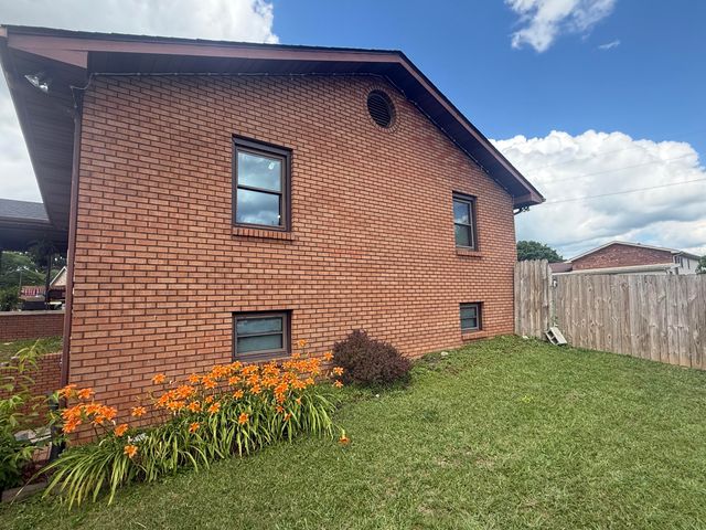 1018 Cardinal Drive, Corbin, KY 40701
