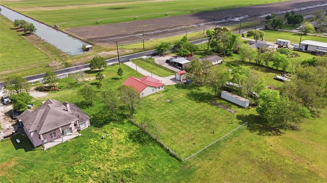 3710 Holy Road, Crosby, TX 77532