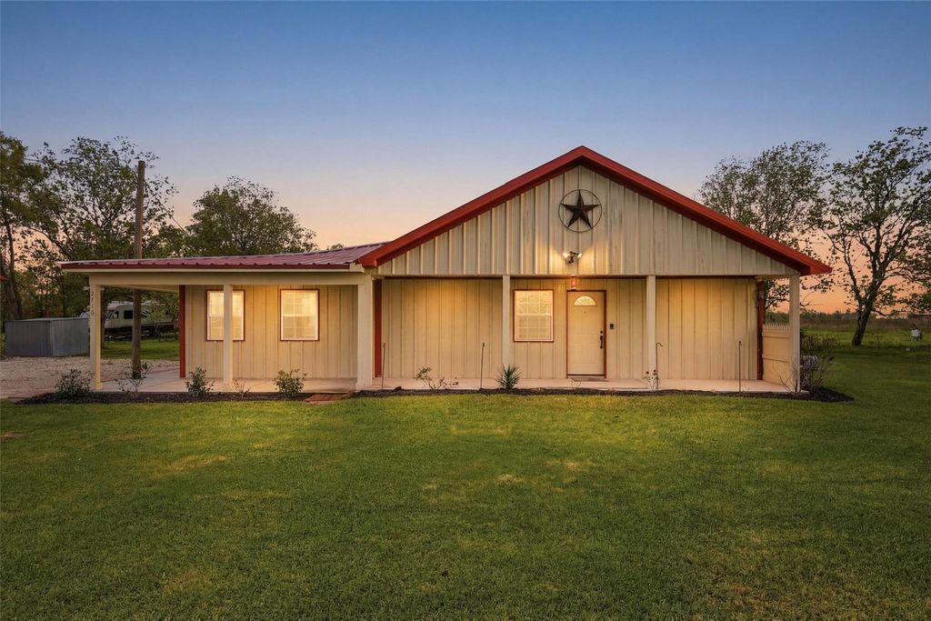 3710 Holy Road, Crosby, TX 77532