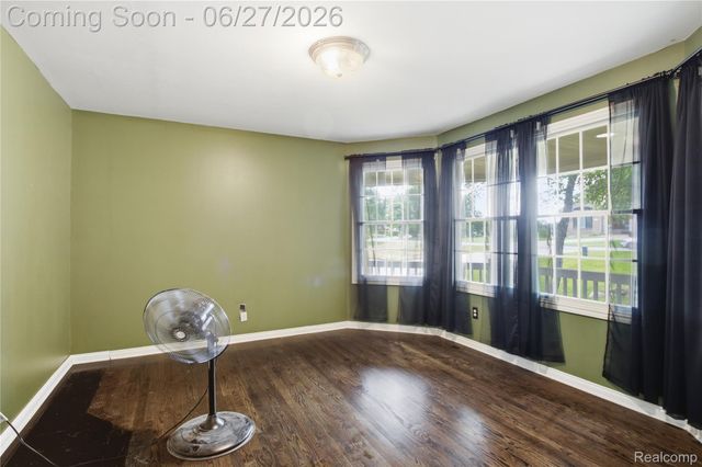 9015 Huron Bluffs Drive, White Lake Charter Township, MI 48386