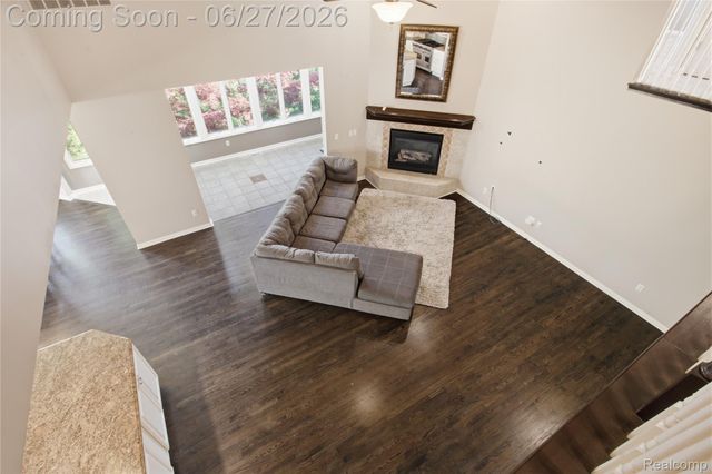9015 Huron Bluffs Drive, White Lake Charter Township, MI 48386