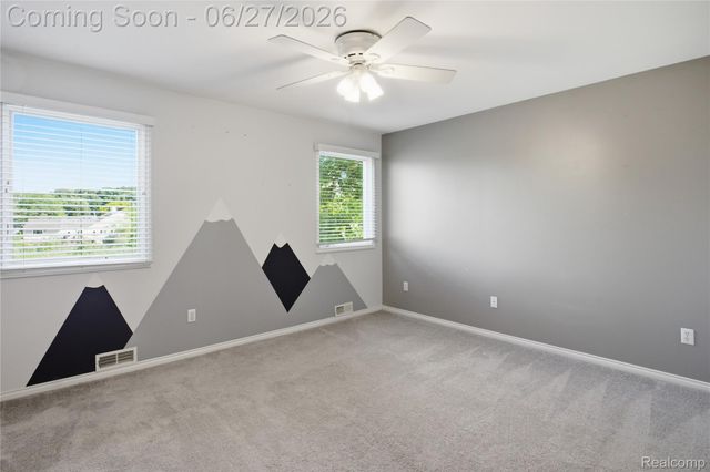 9015 Huron Bluffs Drive, White Lake Charter Township, MI 48386
