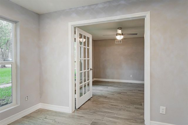 6214 Jadecrest Drive, Spring, TX 77389