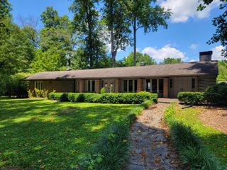 210 Dogwood Circle, Lafayette, GA 30728