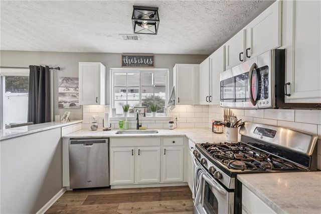 167 Swanee Lane, Woodstock, GA 30188