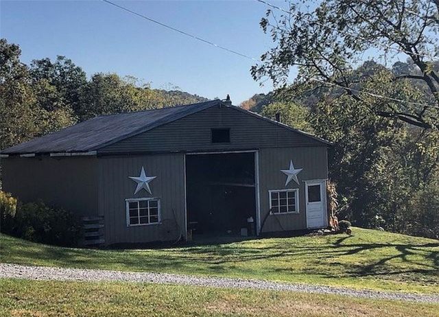 123 Baylee Ln, South Bend Twp, PA 15618