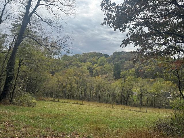 123 Baylee Ln, South Bend Twp, PA 15618