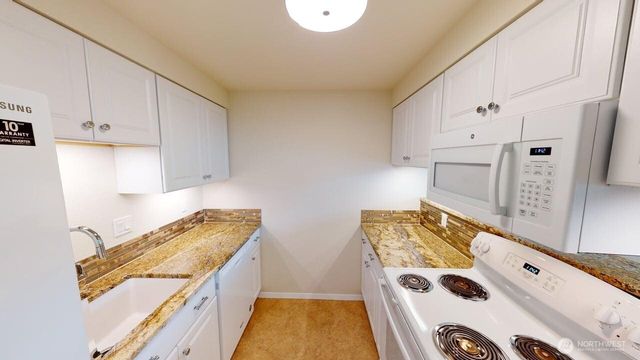 144 & 146 S Tausick Way, Walla Walla, WA 99362