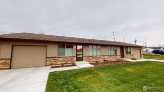 144 & 146 S Tausick Way, Walla Walla, WA 99362