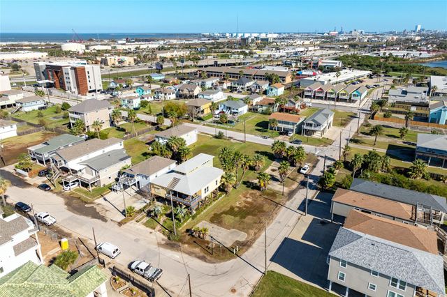 1120 64th Street, Galveston, TX 77551