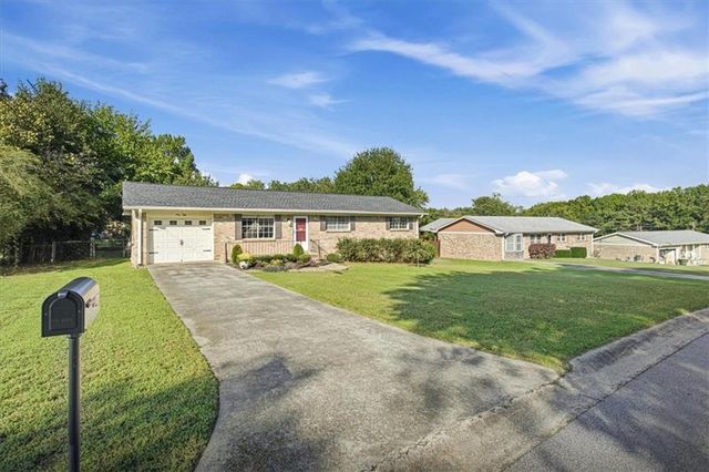 950 Meadowbrook Lane NW, Conyers, GA 30012