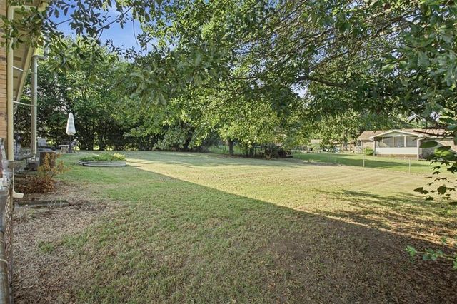 950 Meadowbrook Lane NW, Conyers, GA 30012